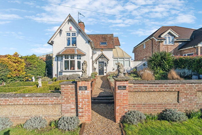 4 Bedroom Detached House For Sale In Clophill Road, Maulden, MK45