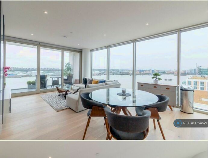 2 Bedroom Flat To Rent In Liner House, London, E16