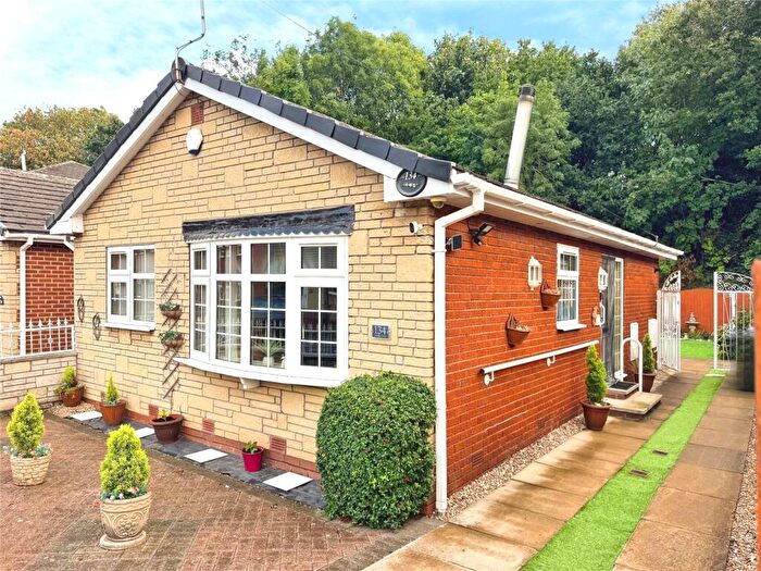 2 Bedroom Bungalow For Sale In Arden Gate, Doncaster, DN4