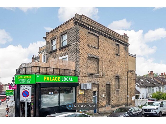 2 Bedroom Flat To Rent In Anerley Hill, London, SE19