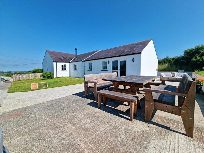 4 Bedroom Bungalow For Sale In Bentlass, Hundleton, Pembroke, Pembrokeshire, SA71