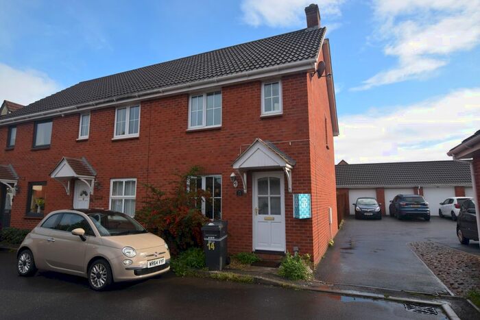 2 Bedroom End Of Terrace House To Rent In Cranes Close, Taunton, TA2