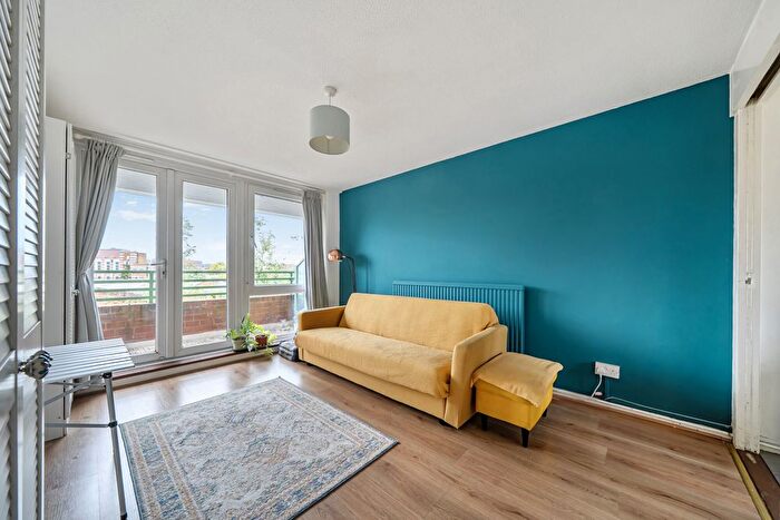1 Bedroom Flat For Sale In Cossall Walk, London, SE15