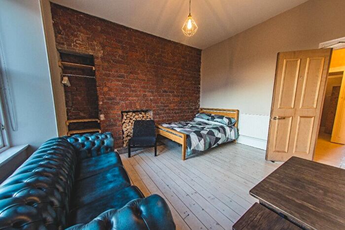 4 Bedroom Flat To Rent In Hmo Garnethill Street, City Centre, Glasgow, G3