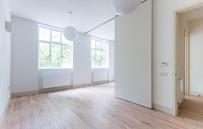 1 Bedroom Flat For Sale In Camberwell Grove, Camberwell, SE5