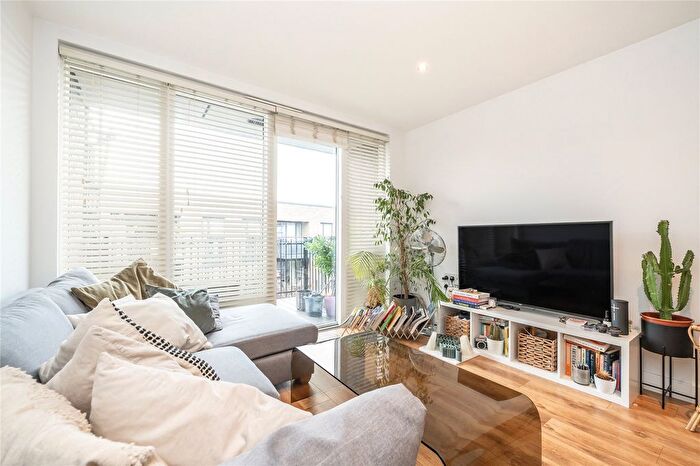 1 Bedroom Flat For Sale In South Mill Apartments, Hebden Street, London, E2