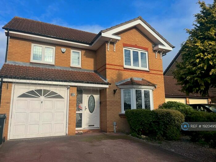 4 Bedroom Detached House To Rent In Cunningham Drive, Wickford, SS12
