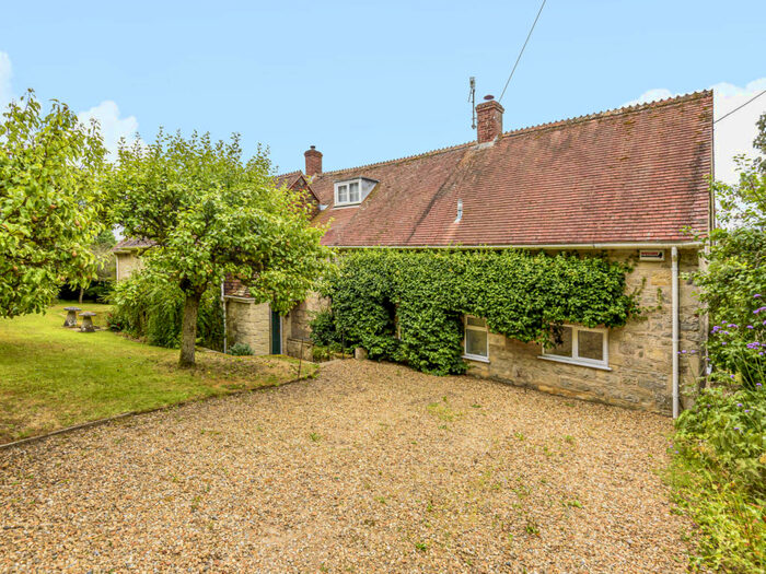 4 Bedroom Detached House For Sale In East Hatch, Tisbury, Salisbury, Wiltshire, SP3