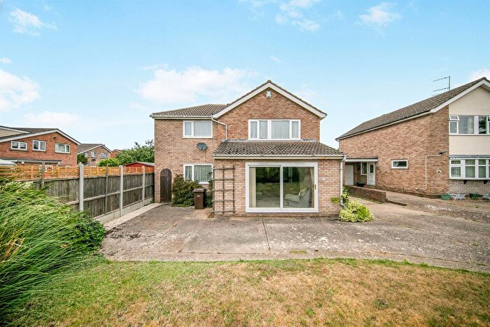 4 Bedroom Detached House For Sale In St. Jude Close, Colchester, CO4