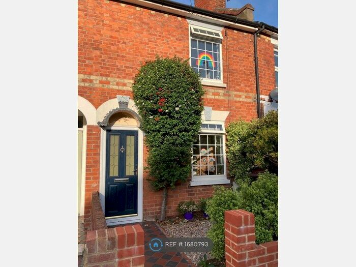 2 Bedroom Terraced House To Rent In Hemdean Road, Reading, RG4