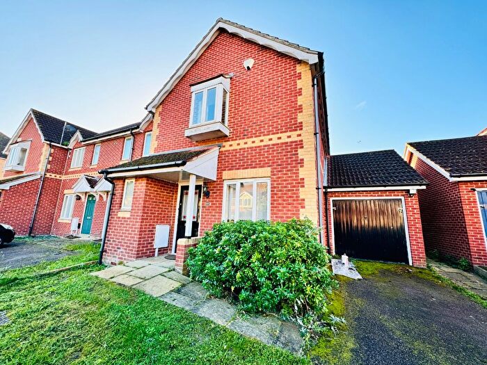 3 Bedroom End Of Terrace House To Rent In Martin Street, West Thamesmead, London, SE28