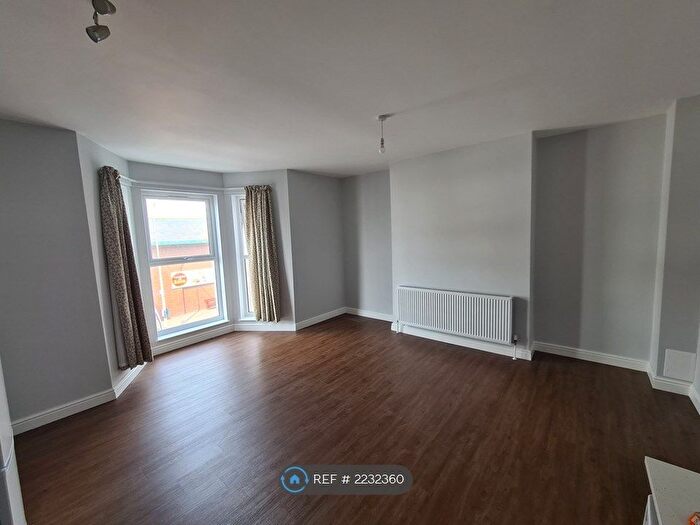 2 Bedroom Flat To Rent In Pelham Road, Seaford, BN25