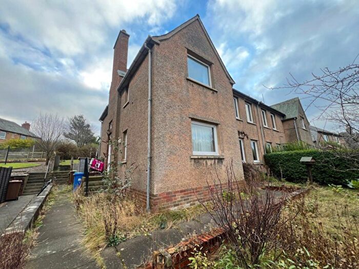 2 Bedroom Flat To Rent In Watson Avenue, St. Andrews, KY16