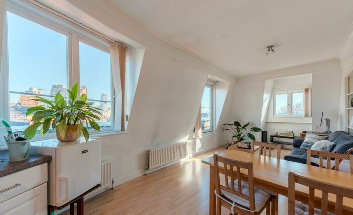 1 Bedroom Apartment To Rent In Kennington Road, SE11
