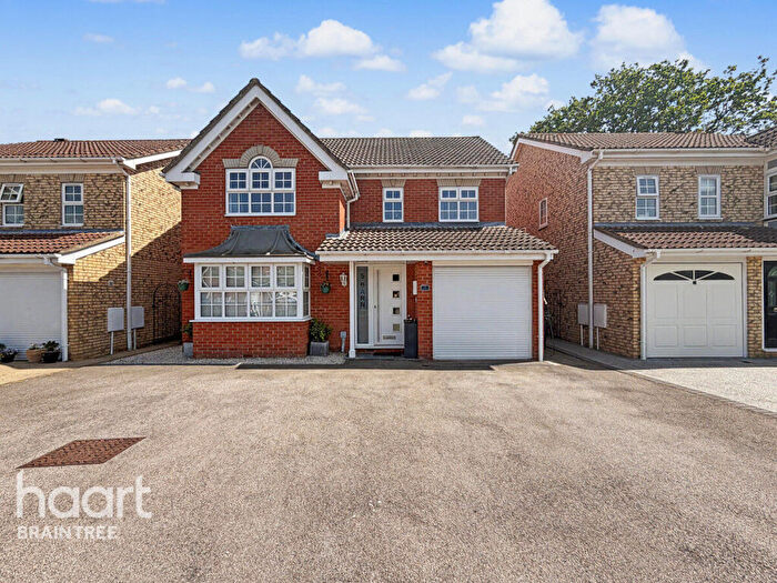 4 Bedroom Detached House For Sale In Barn Mead, Braintree, CM7