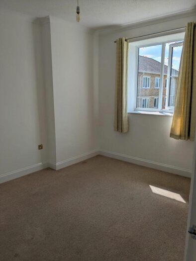 1 Bedroom Flat To Rent In Keswick Hall, Keswick, NR4