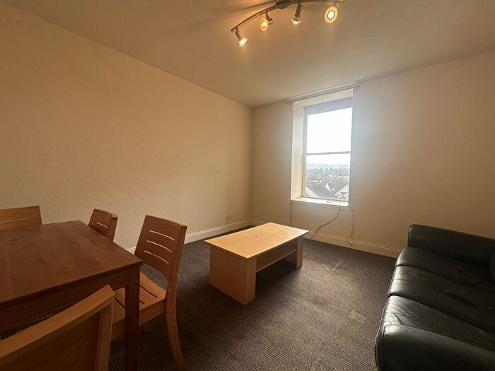 1 Bedroom Flat To Rent In Benvie Road, Dundee, DD2