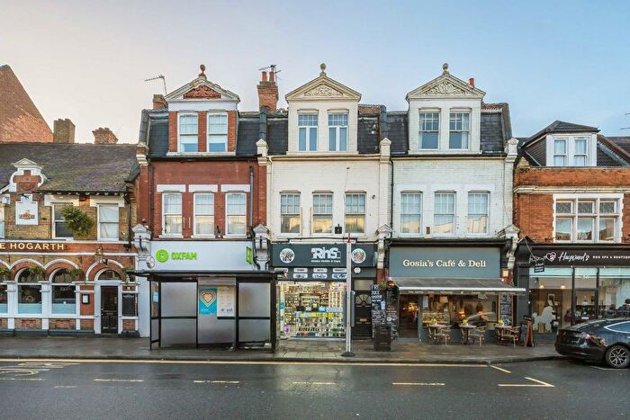 1 Bedroom Flat For Sale In Broad Street, Teddington, TW11