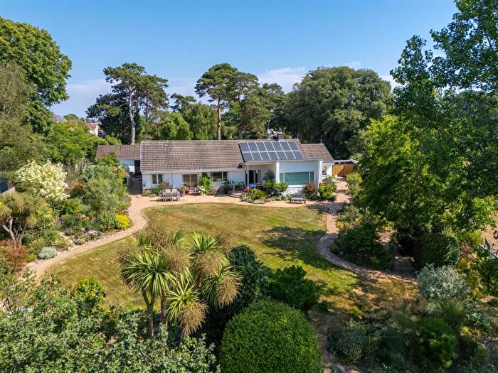 3 Bedroom Detached Bungalow For Sale In Ryde, Isle Of Wight, PO33