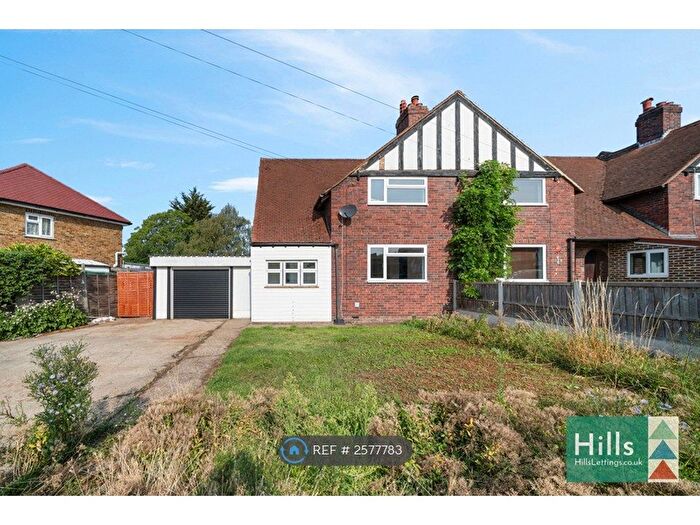 3 Bedroom Semi-Detached House To Rent In Cuff Crescent, London, SE9