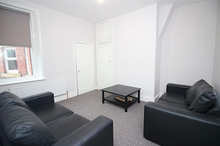 2 Bedroom Flat To Rent In Hazelwood Avenue, Newcastle Upon Tyne, NE2