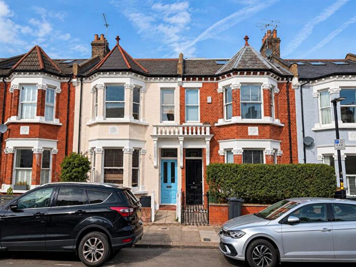 4 Bedroom Terraced House For Sale In Agamemnon Road, West Hampstead, NW6