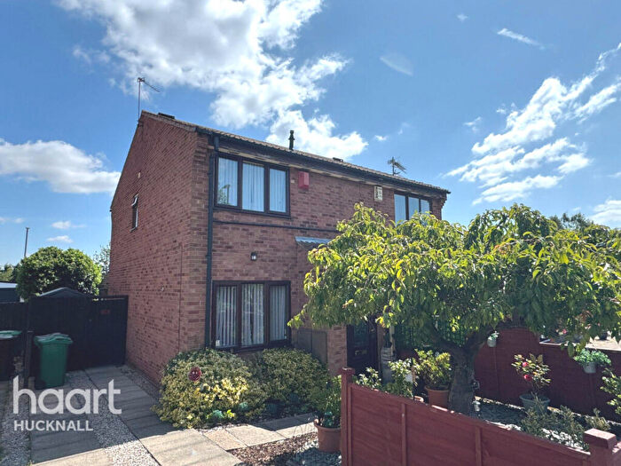 2 Bedroom Semi-Detached House For Sale In Sankey Drive, Nottingham, NG6