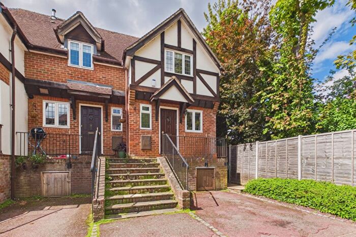 2 Bedroom End Of Terrace House To Rent In Lower Cookham Road, Maidenhead, Berkshire, SL6