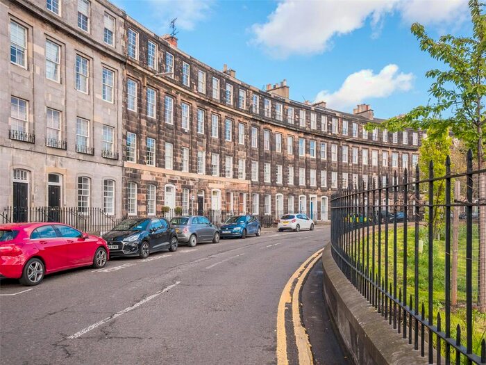 2 Bedroom Flat To Rent In Gardners Crescent, Edinburgh, EH3