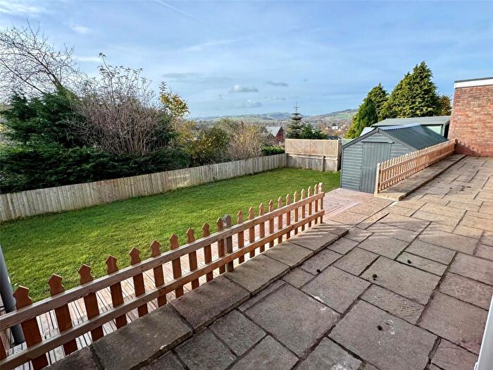 3 Bedroom Bungalow For Sale In Brynglas, Brecon, Powys, LD3