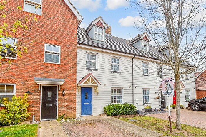 3 Bedroom Terraced House For Sale In Locks Yard, Headcorn, Ashford, Kent, TN27