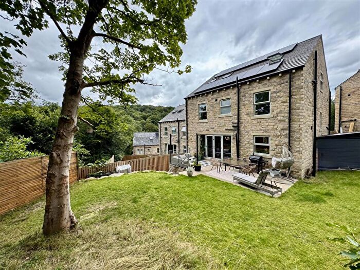 5 Bedroom Detached House For Sale In River Holme View, Brockholes, Holmfirth, HD9
