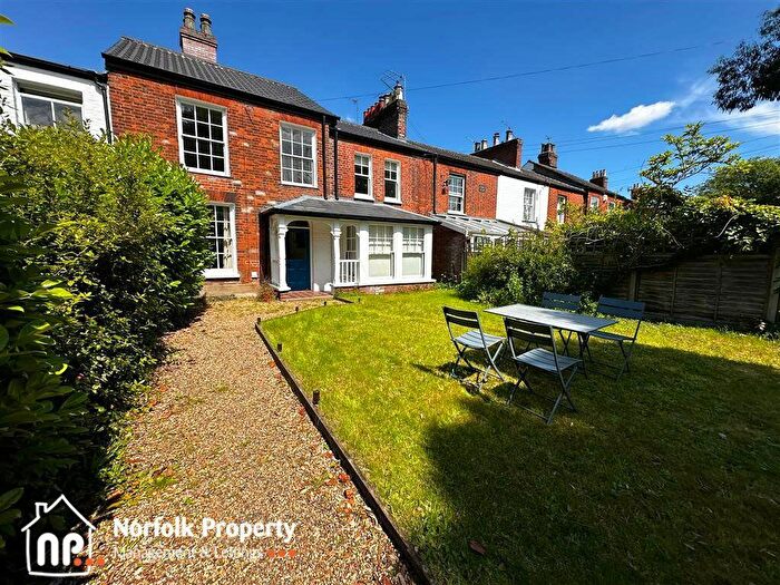 2 Bedroom Flat To Rent In South City, NR2