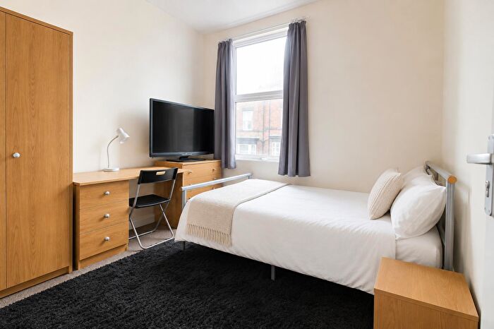 4 Bedroom Maisonette To Rent In A Barber Road, Sheffield, S10