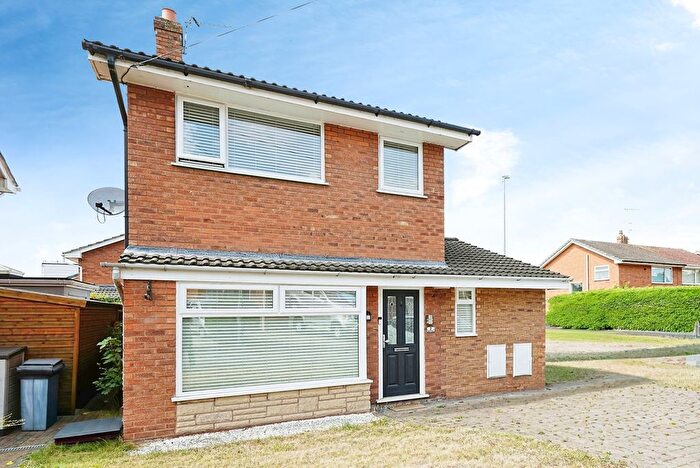 2 Bedroom Detached House For Sale In Harris Close, Wirral, Merseyside, CH63