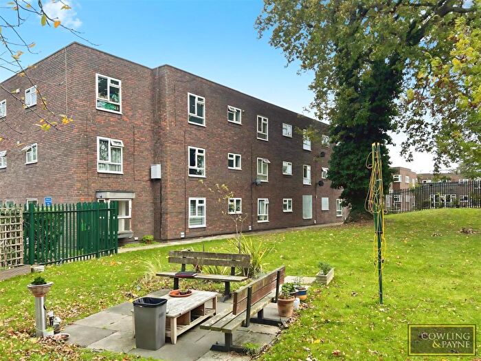 1 Bedroom Flat For Sale In Southend Road, Wickford, SS11