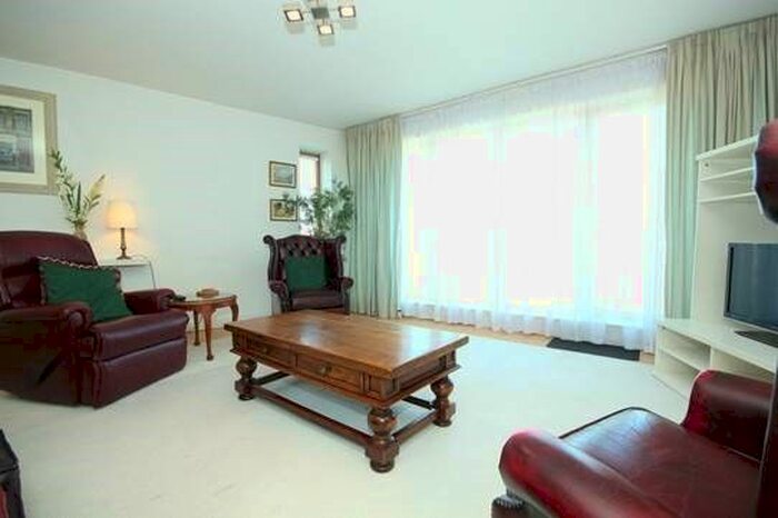 2 Bedroom Flat To Rent In Ascot Gate, Glasgow, G12