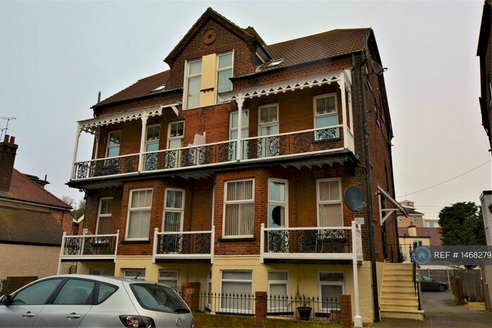1 Bedroom Flat To Rent In Osbourn House, Felixstowe, IP11