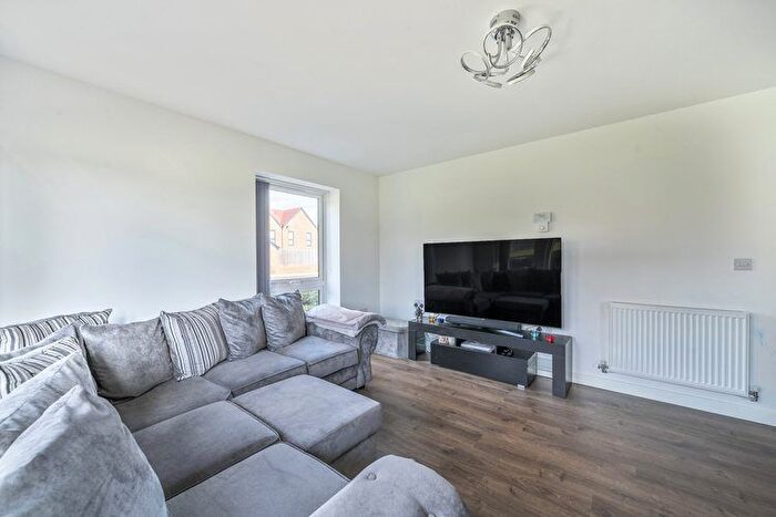 2 Bedroom Flat For Sale In Martel House, Hornchurch, Greater London, RM12