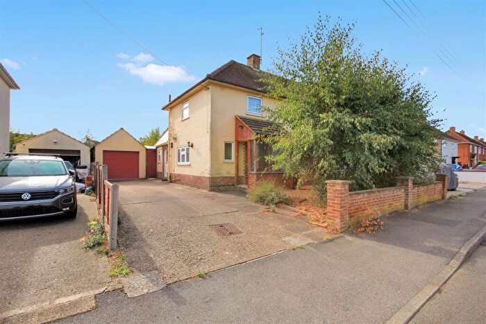 3 Bedroom Semi-Detached House For Sale In , Prospect Avenue, Irchester, Wellingborough, NN29