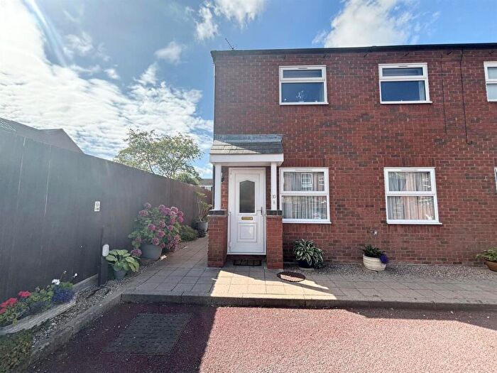 2 Bedroom Apartment For Sale In Bakery Close, Cosby, Leicester, LE9