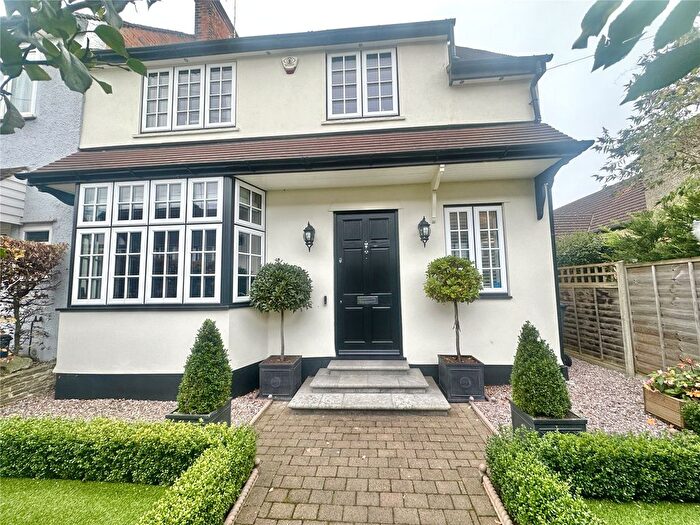 4 Bedroom Semi-Detached House To Rent In Watling Street, Radlett, Hertfordshire, WD7