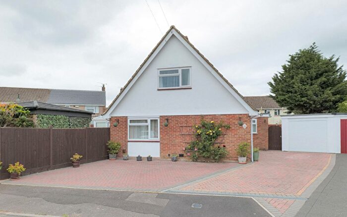 3 Bedroom Detached Bungalow For Sale In Kennet Close, Melksham, Wiltshire, SN12