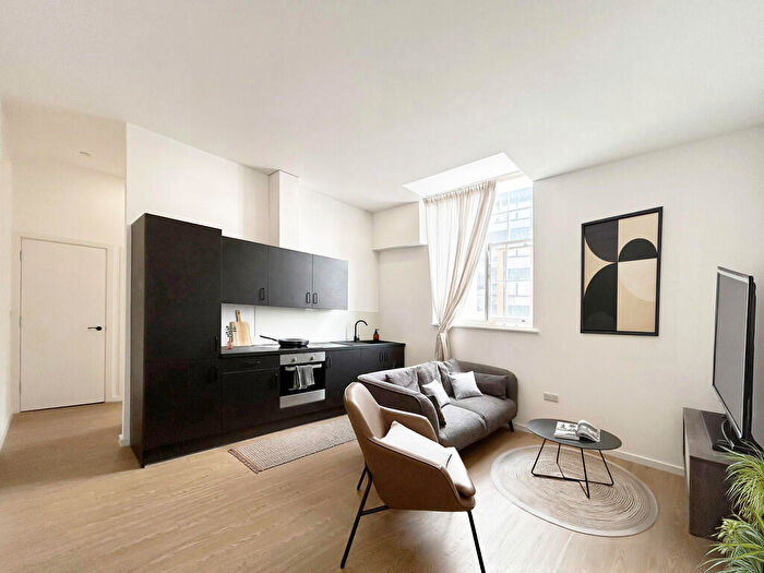 1 Bedroom Apartment To Rent In Spot, Deansgate, BL1