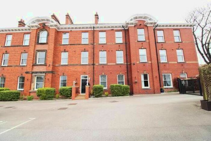 2 Bedroom Flat To Rent In Ingham House, South Shields, NE33