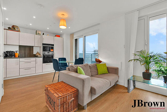 1 Bedroom Apartment For Sale In Marner Point, Jefferson Plaza, London, E3