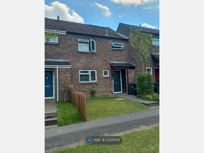 3 Bedroom Terraced House To Rent In Copland Road, Basingstoke, RG22