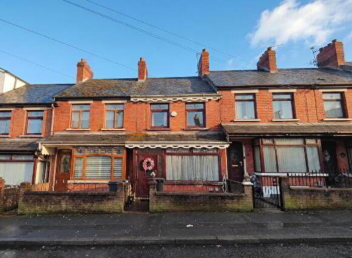 2 Bedroom Mid Terraced House For Sale In Oldpark Avenue, Belfast, BT14