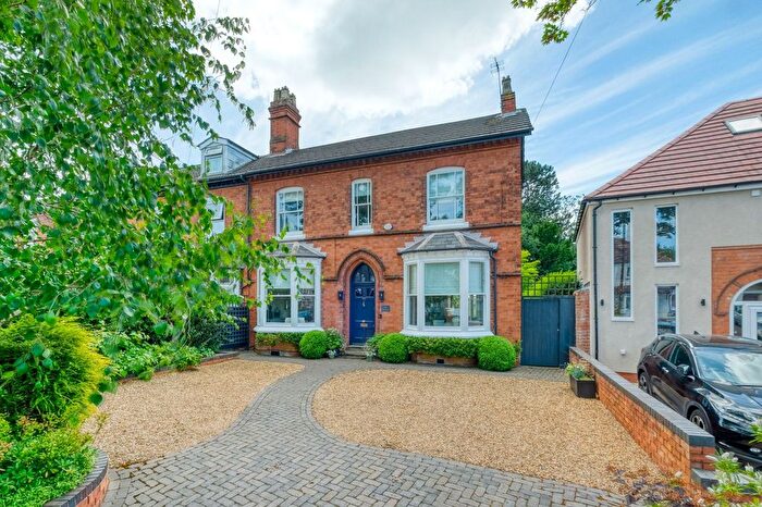 4 Bedroom Semi Detached House For Sale In Arden Road, Acocks Green, B27