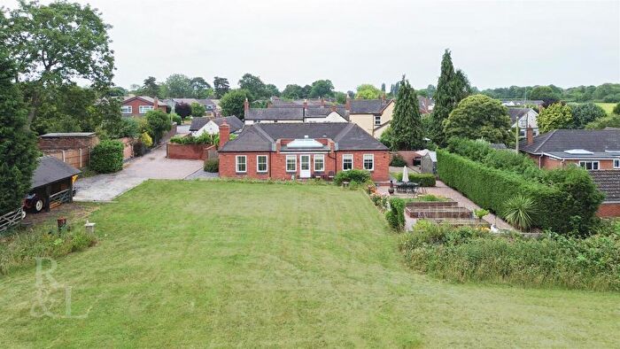 3 Bedroom Detached Bungalow For Sale In The Paddock, Stud Farm Drive, Bonehill, Tamworth, B78